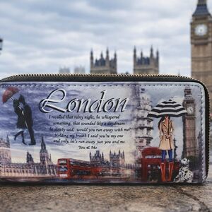 London Travel Print Zip Wallet / Clutch –